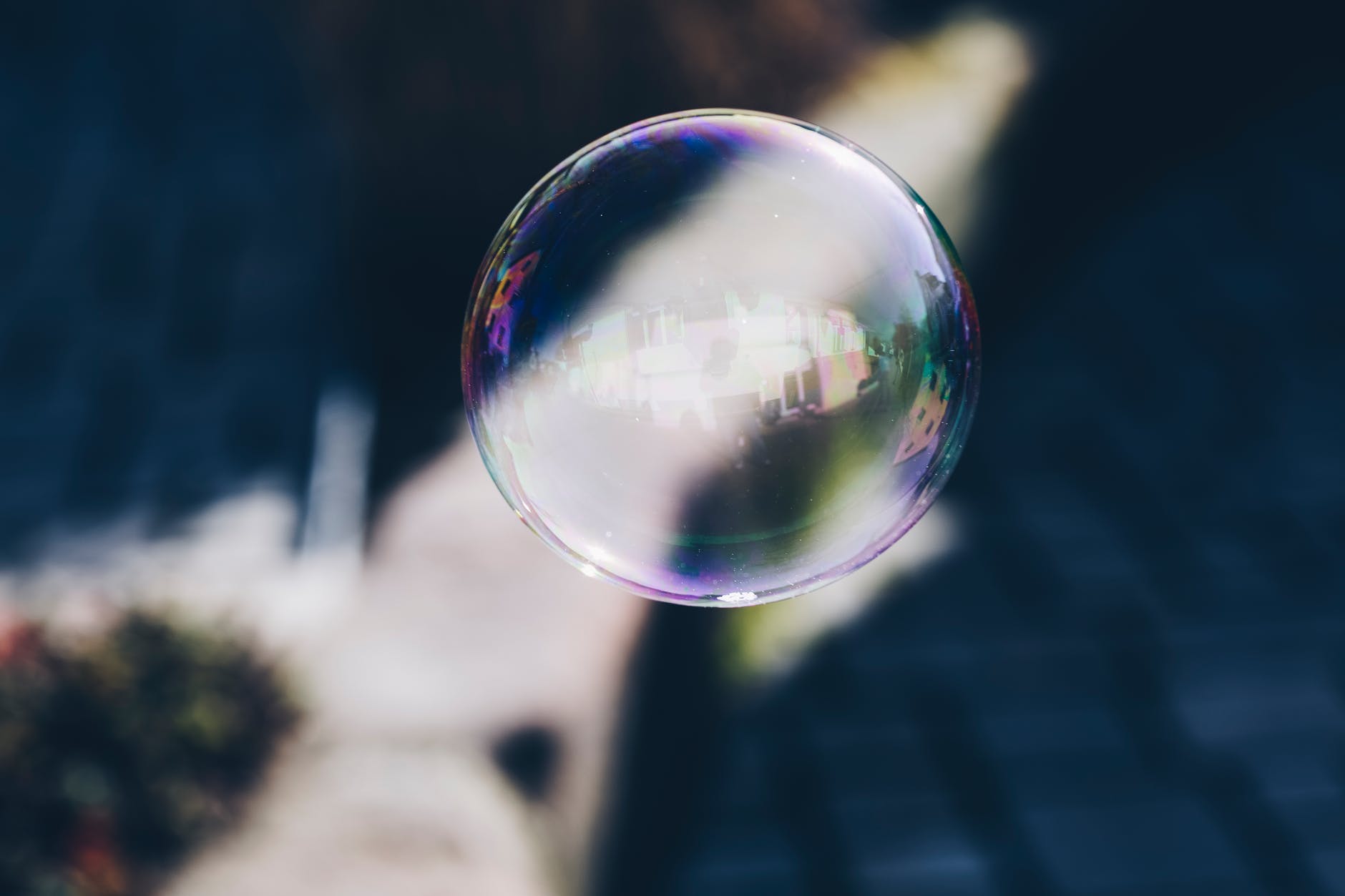 transparent blur circle reflection